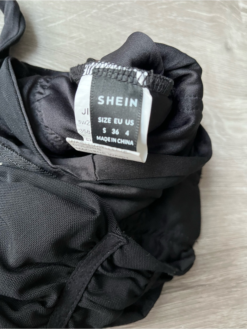 Black Ruched Tank Top - Picture 2 of 5